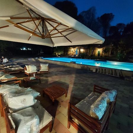 The Baron'S Estate Hotel Torre de' Passeri Exterior foto