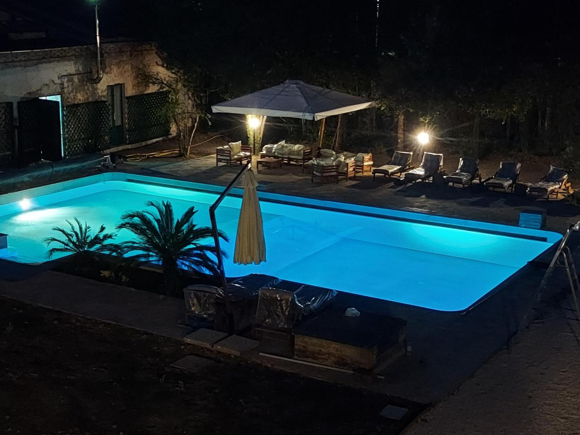 The Baron'S Estate Hotel Torre de' Passeri Exterior foto